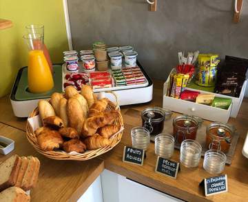 Le petit dej et les services